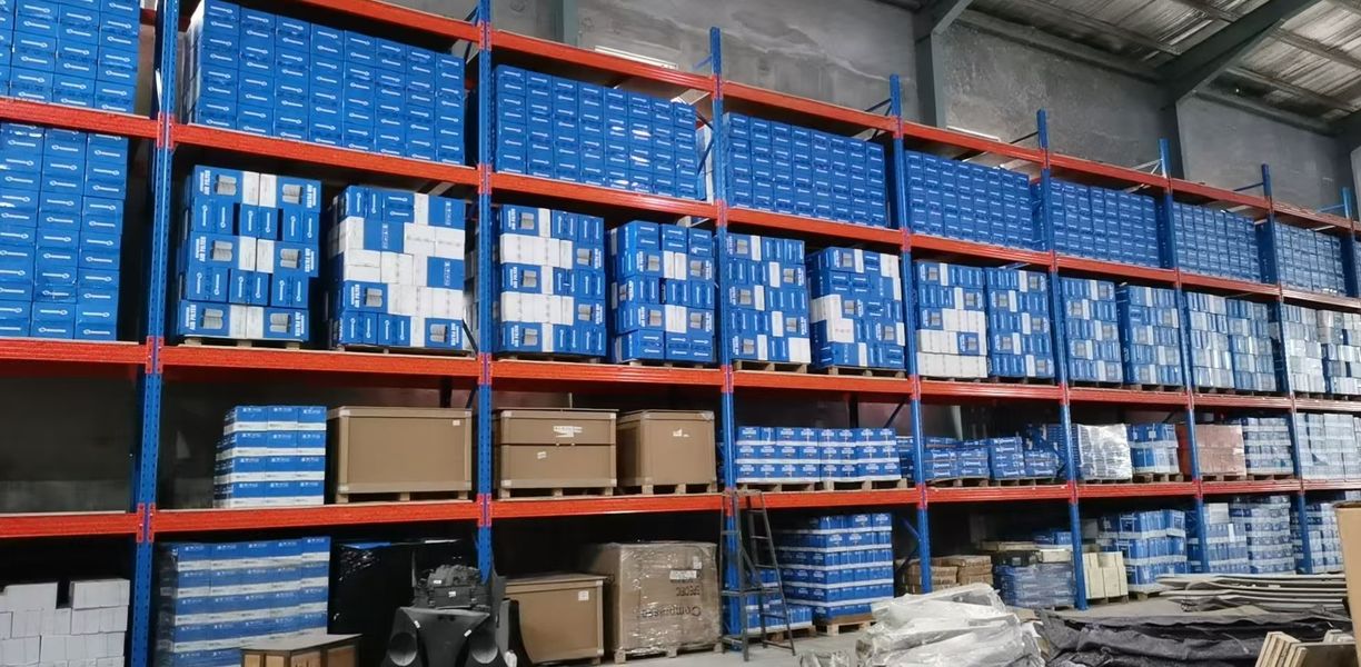 JINAN HOWOSTAR AUTO PARTS CO.,LTD línea de producción de fábrica